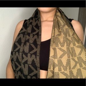 MK scarf